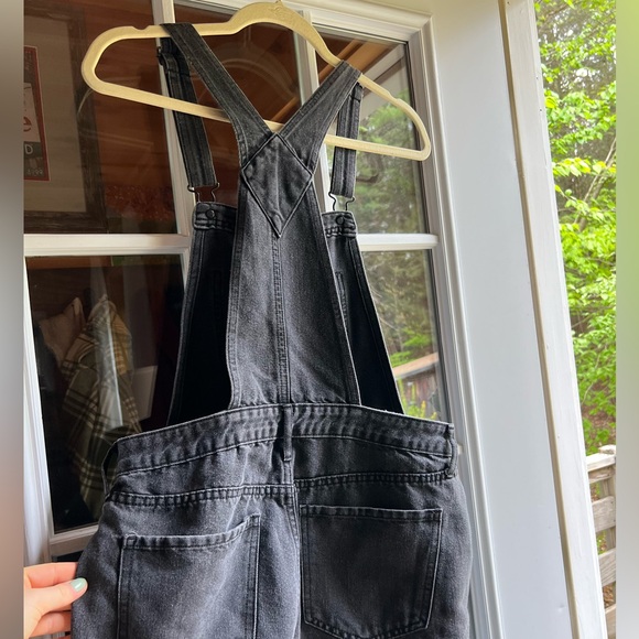 Black Overalls barely worn! size small - Picture 5 of 5